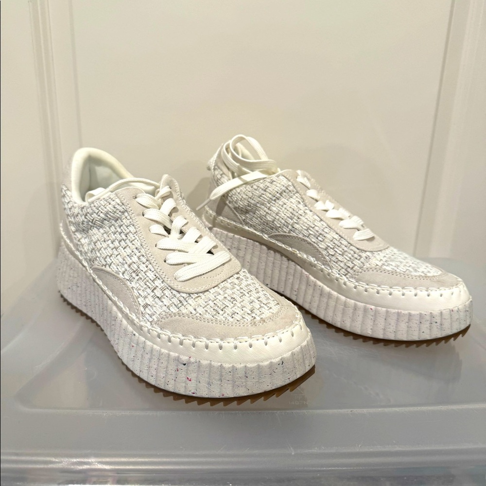 Universal Thread Womens Persephone Casual Fashion Sneakers White Size 8.5